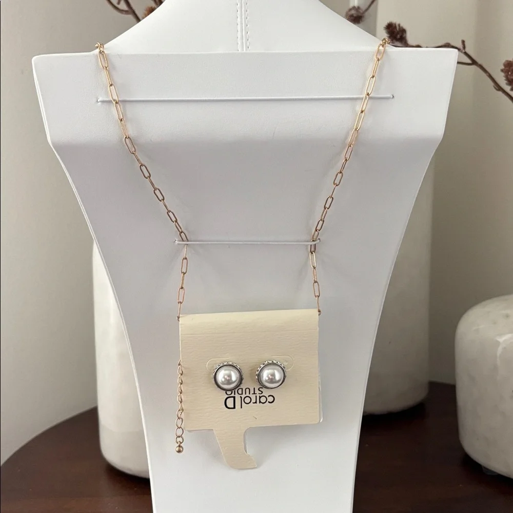 Carol D Studio Gold chain, gold & acrylic pendants,clear rhinestones,earrings